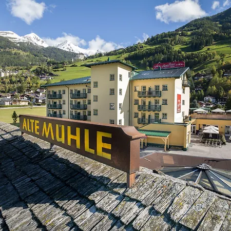 Alpenparks Hotel Montana-2